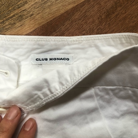 Club Monaco Shorts - Picture 3 of 4